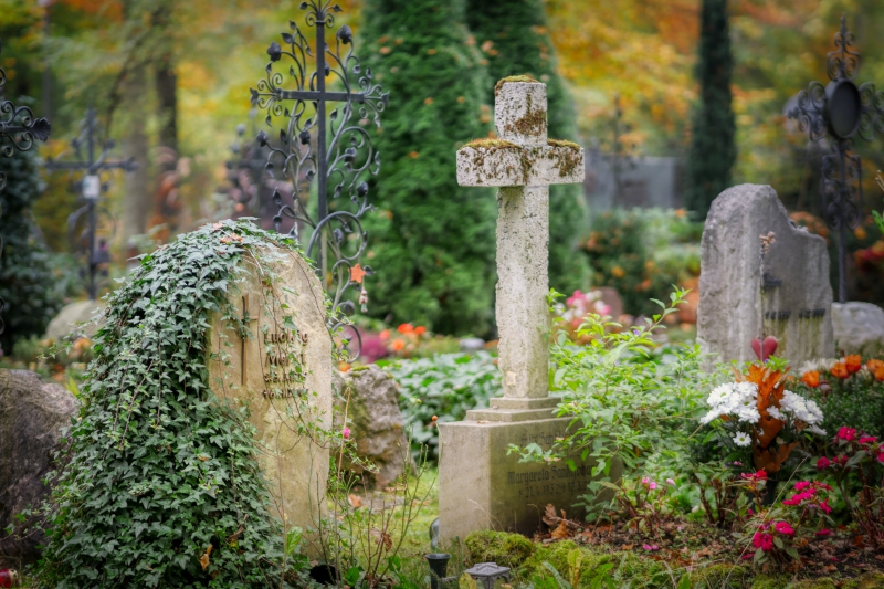 funeraire-SOLLIES PONT-min_cemetery-4653166